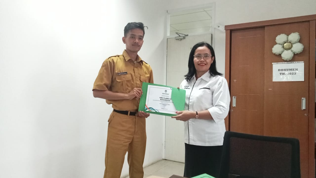 Penghargaan Sekolah Peduli Lingkungan Hidup